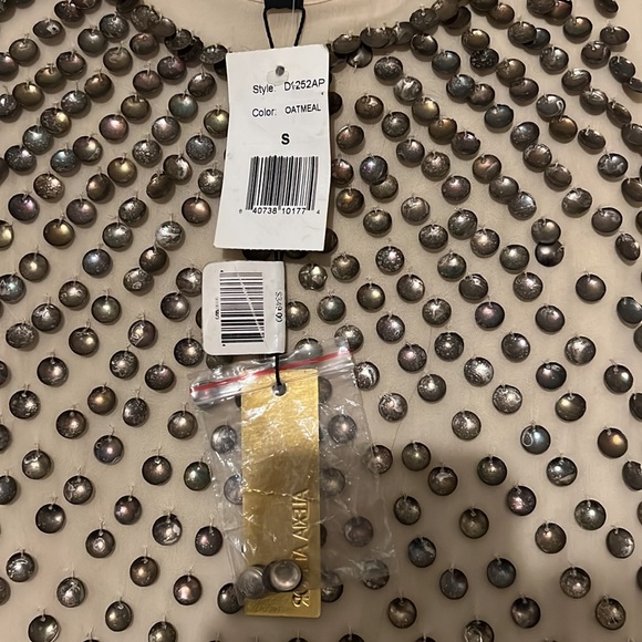 Dress - Picture 2 of 3